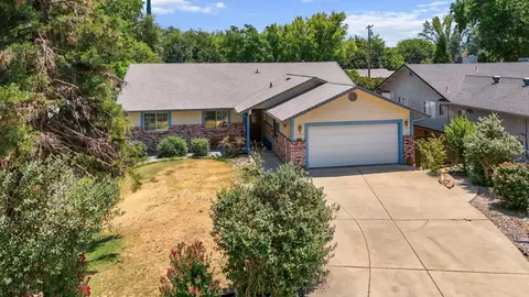 6749 Mullen Pkwy, Redding, CA 96001