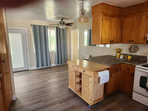 24327 Bascom Rd, Millville, CA 96062 photo 5