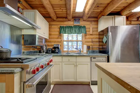 Kitchen - 27401 Goodman Rd, Fall River Mills, CA 96028 photo 5 of 7