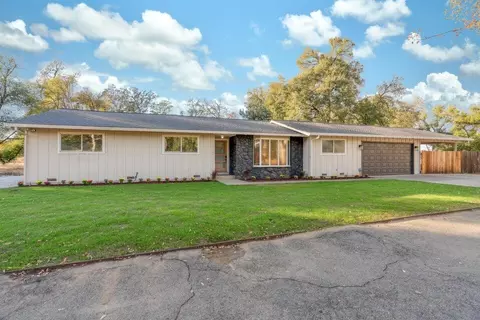 9952 Oriole Ln, Palo Cedro, CA 96073