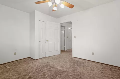 Bedroom - 2190 Renoir Path, Redding, CA 96001 photo 4 of 6