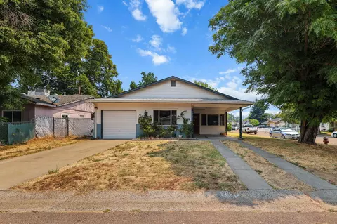 2857 Pinto Ln, Anderson, CA 96007