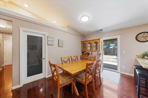2903 Newbury Ln, Redding, CA 96002 photo 8