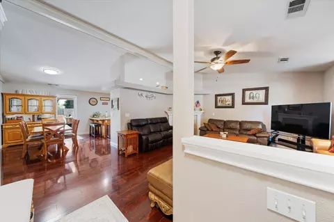 2903 Newbury Ln, Redding, CA 96002 photo 3