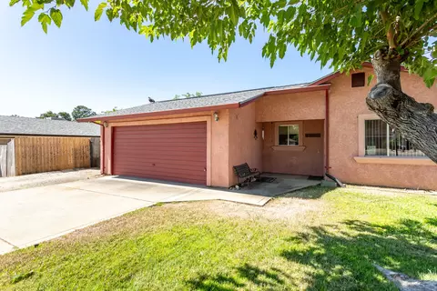 Exterior - 962 Redwood Blvd, Redding, CA 96003 photo 8 of 9