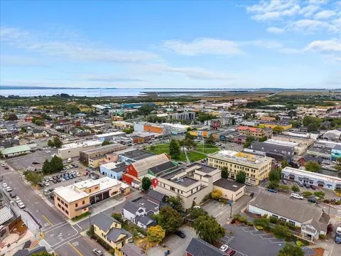 View/Area - 632 9th St, Arcata, CA 95521 photo 4 of 4