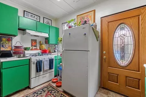 Kitchen - 632 9th St, Arcata, CA 95521 photo 2 of 2