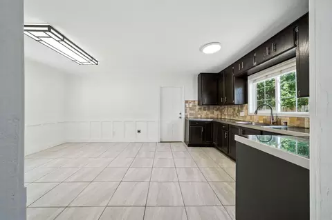 Kitchen - 6594 Clear View Dr, Anderson, CA 96007 photo 1 of 3