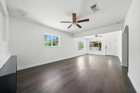 Living - 6594 Clear View Dr, Anderson, CA 96007 photo 5 of 5