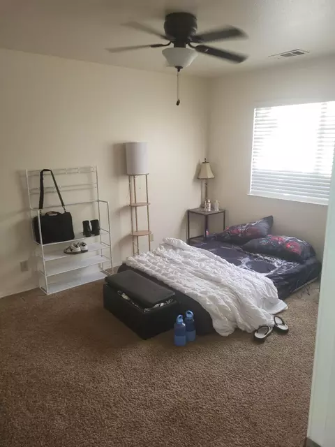 Bedroom - 3118 Seminole Dr, Redding, CA 96001 photo 4 of 5