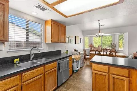 Kitchen - 3118 Seminole Dr, Redding, CA 96001 photo 3 of 3