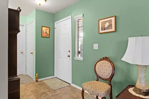 Entry Way - 3118 Seminole Dr, Redding, CA 96001 photo 1 of 1