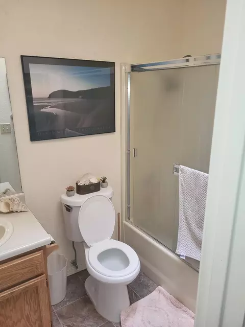 Bath - 3118 Seminole Dr, Redding, CA 96001 photo 4 of 4