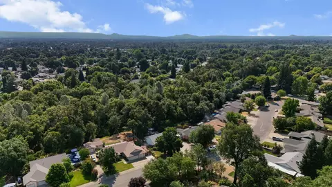 6813 Hemlock St, Redding, CA 96001 photo 42
