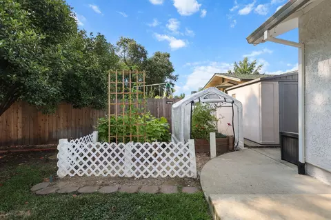 6813 Hemlock St, Redding, CA 96001 photo 29