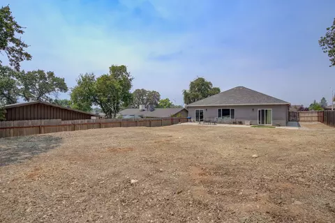 2531 Rainbow Ln, Redding, CA 96002 photo 37