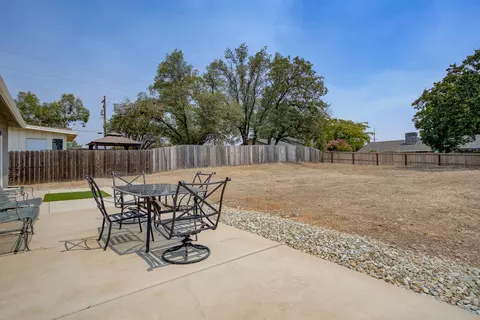 2531 Rainbow Ln, Redding, CA 96002 photo 34
