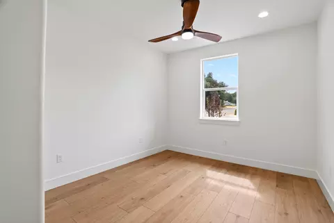 3363 Adams Ln, Redding, CA 96002 photo 10