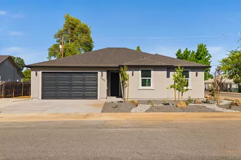 3363 Adams Ln, Redding, CA 96002