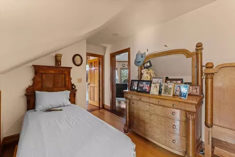 Bedroom - 42500 Mcarthur Rd, Fall River Mills, CA 96028 photo 6 of 12