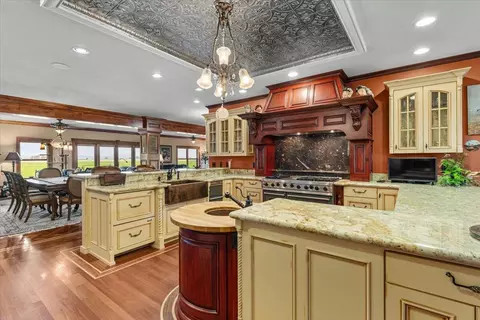 Kitchen - 42500 Mcarthur Rd, Fall River Mills, CA 96028 photo 3 of 9