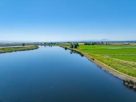 View/Area - 42500 Mcarthur Rd, Fall River Mills, CA 96028 photo 23 of 28