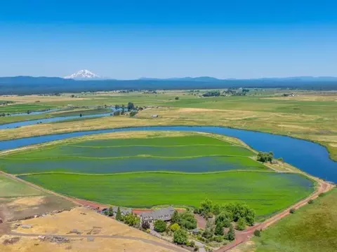 View/Area - 42500 Mcarthur Rd, Fall River Mills, CA 96028 photo 2 of 28