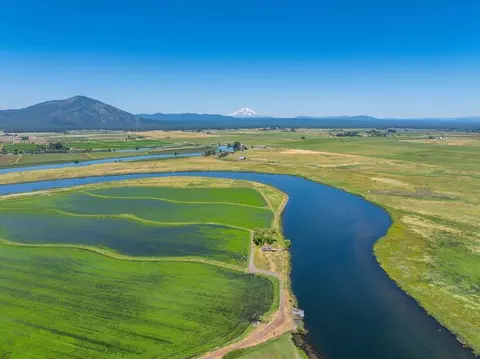 View/Area - 42500 Mcarthur Rd, Fall River Mills, CA 96028 photo 9 of 28