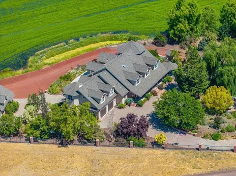 View/Area - 42500 Mcarthur Rd, Fall River Mills, CA 96028 photo 12 of 28