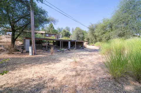 Exterior - 8921 Redbank Rd, Redding, CA 96001 photo 20 of 34