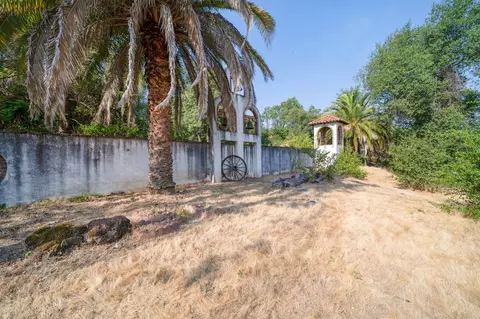 Exterior - 8921 Redbank Rd, Redding, CA 96001 photo 19 of 34
