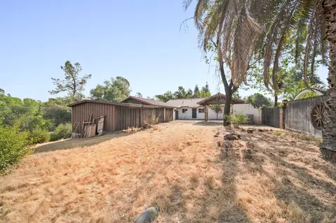 Exterior - 8921 Redbank Rd, Redding, CA 96001 photo 18 of 34
