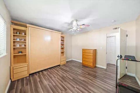 Bedroom - 2164 Oxford Rd, Redding, CA 96002 photo 4 of 4