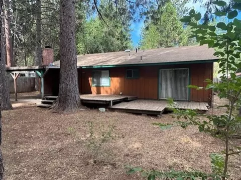 Exterior - 20227 Sugar Pine St, Burney, CA 96013 photo 8 of 9