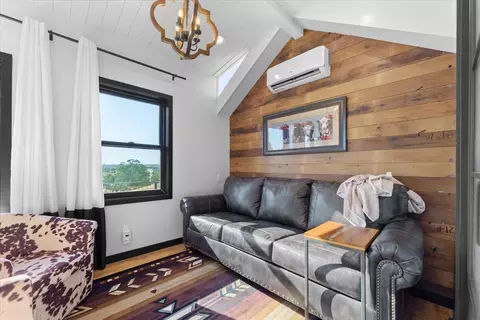 Living - 15775 Red Bank Rd, Red Bluff, CA 96080 photo 6 of 6