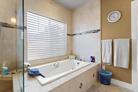 Bath - 15775 Red Bank Rd, Red Bluff, CA 96080 photo 7 of 9