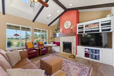 Living - 15775 Red Bank Rd, Red Bluff, CA 96080 photo 2 of 6