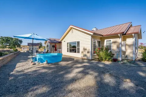 Exterior - 15775 Red Bank Rd, Red Bluff, CA 96080 photo 11 of 28