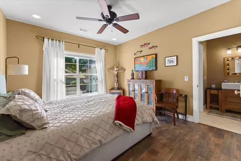 Bedroom - 15775 Red Bank Rd, Red Bluff, CA 96080 photo 2 of 10