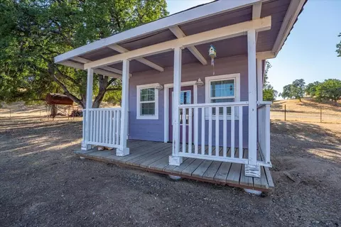 Exterior - 15775 Red Bank Rd, Red Bluff, CA 96080 photo 4 of 28