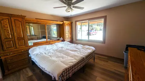 Bedroom - 18801 Leavers Ln, Macdoel, CA 96058 photo 6 of 6