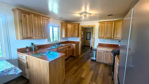 Kitchen - 18801 Leavers Ln, Macdoel, CA 96058 photo 3 of 5