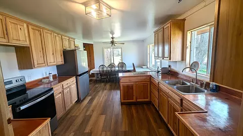 Kitchen - 18801 Leavers Ln, Macdoel, CA 96058 photo 4 of 5