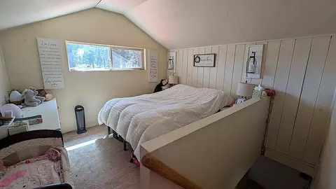 Bedroom - 18801 Leavers Ln, Macdoel, CA 96058 photo 3 of 6