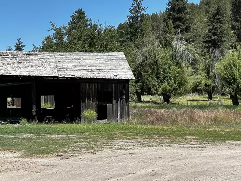 Exterior - 18801 Leavers Ln, Macdoel, CA 96058 photo 8 of 22