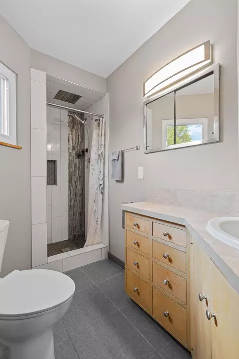 Bath - 22025 Gilmore Ranch Rd, Red Bluff, CA 96080 photo 1 of 8