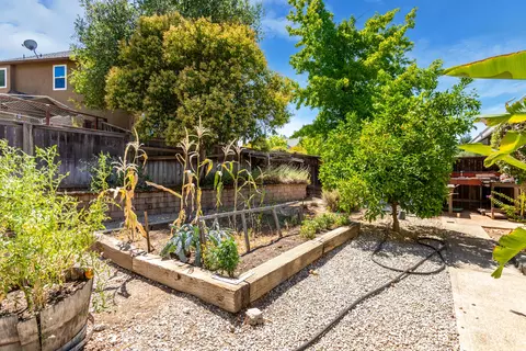 1475 Gladstone Ct, Redding, CA 96001 photo 24