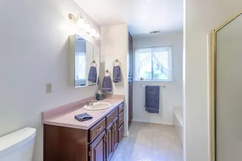 1475 Gladstone Ct, Redding, CA 96001 photo 12
