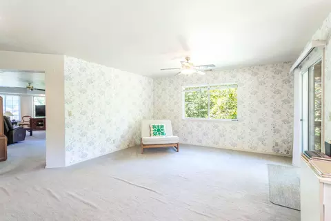 1475 Gladstone Ct, Redding, CA 96001 photo 9
