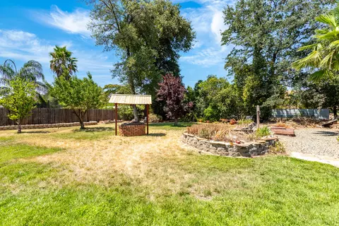 1120 Lorraine Dr, Redding, CA 96002 photo 12